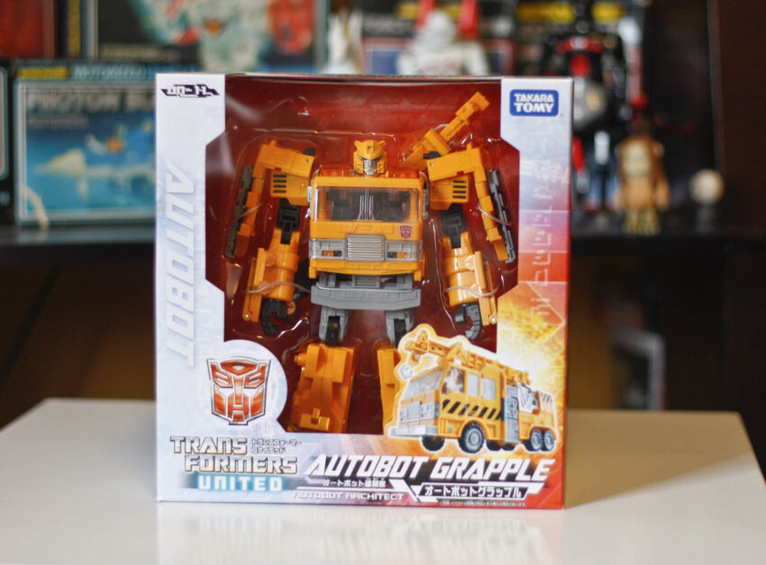 Takara Transformers United Autobot Grapple