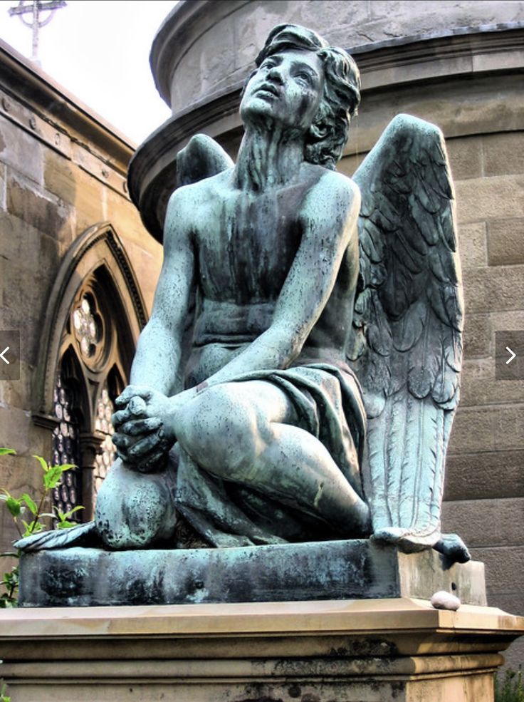 Statue - Cemetery of San Miniato al Monte (Florence, Italy)