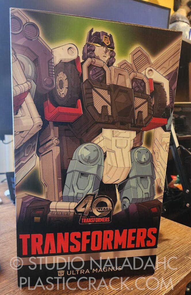 Hasbro Haslab Omega Prime/Super God Fire Convoy in packaging. (Different sides)