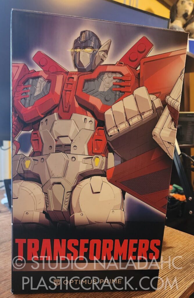 Hasbro Haslab Omega Prime/Super God Fire Convoy in packaging. (Different sides)