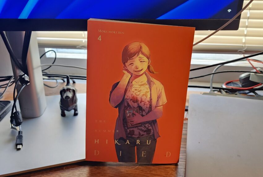 Cover art of the English Translation of The Summer Hikaru Died Vol 4